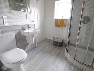 JACK & JILL SHOWEROOM/WC